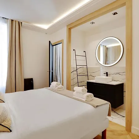 The Upper Marais Superb For 6 People París