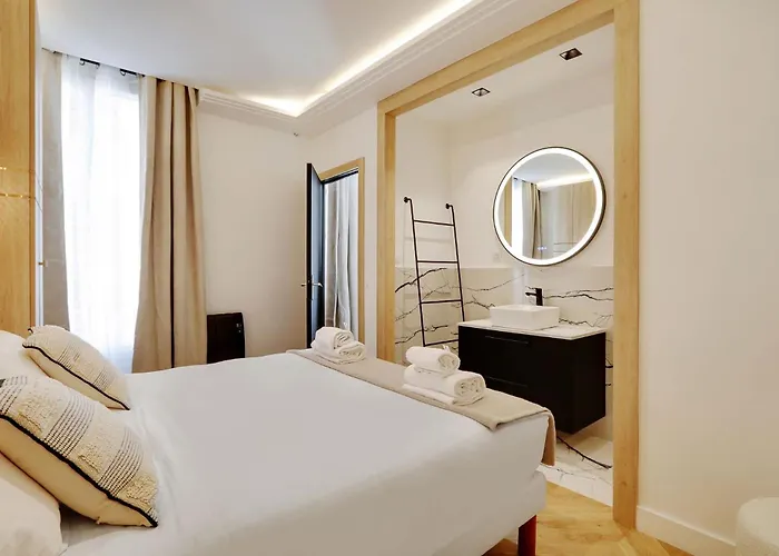 The Upper Marais Superb For 6 People Paris